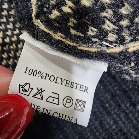 Zara Smiley Face Black and Tan Knit Sweater - Picture 5 of 8